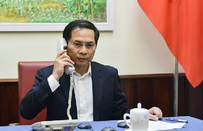 Thứ trưởng Bộ Ngoại giao Bùi Thanh Sơn điện đàm với lãnh đạo Bộ Ngoại giao các nước