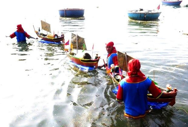 Bằng chứng khẳng định chủ quyền Việt Nam thông qua lễ Khao lề thế lính Hoàng Sa