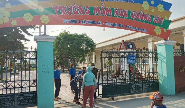 Thanh Hóa: Học sinh mầm non, tiểu học băt đầu đi học trở lại