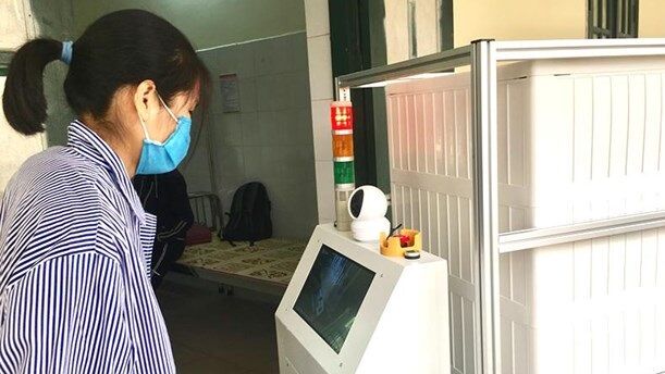 Robot y tế được nghiên cứu chế tạo phục vụ chống dịch COVID-19