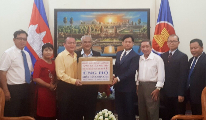 Tô thắm thêm tình cảm Việt Nam - Campuchia