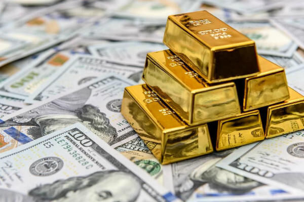 Giá vàng và USD tự do cùng đi lên