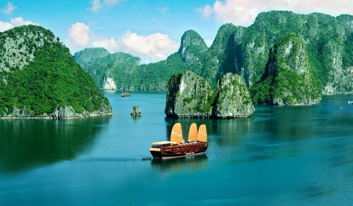 Quy hoạch “sức chứa” để phát triển du lịch