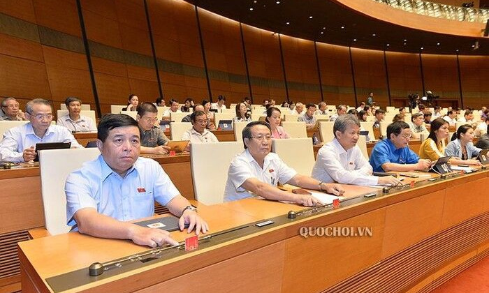 Quốc hội thông qua Luật Đầu tư, cấm kinh doanh dịch vụ đòi nợ