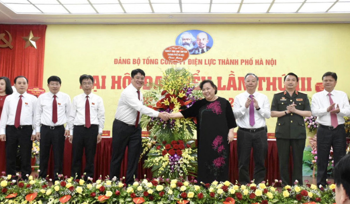 Phát huy truyền thống đoàn kết, xây dựng EVNHANOI chuyên nghiệp, văn minh, hiệu quả