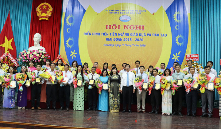 Biểu dương các điển hình tiên tiến trong ngành giáo dục An Giang