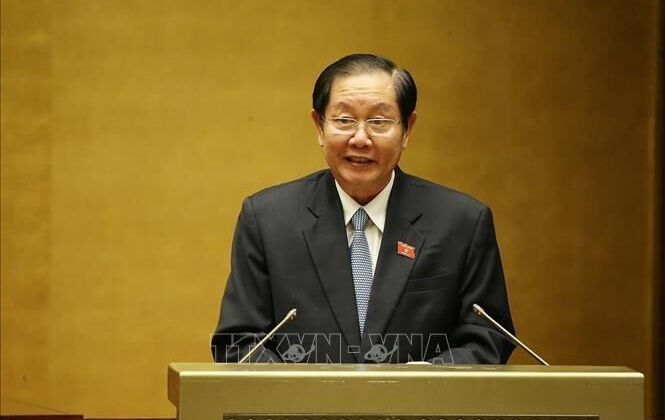 Bộ trưởng Nội vụ: Nên ủng hộ cán bộ nghỉ hưu trước tuổi theo quy định