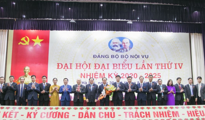 Đảng bộ Bộ Nội vụ với quyết tâm “Đoàn kết - Kỷ cương - Dân chủ - Trách nhiệm - Hiệu quả”