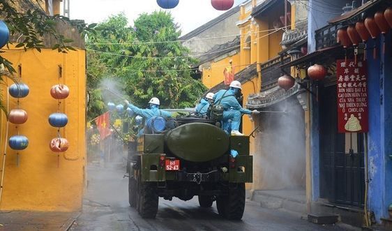 Thần tốc, cương quyết, dồn mọi nguồn lực xử lý triệt để “ổ dịch”