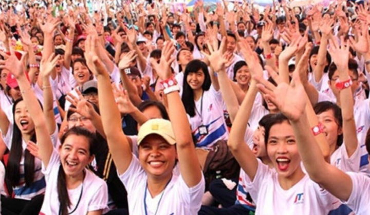 Covid-19: Cần lắm sự cẩn trọng của giới trẻ để đẩy lùi đại dịch