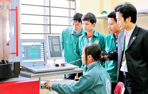 Phát triển nguồn nhân lực chất lượng cao giai đoạn 2011-2020, phương hướng giai đoạn 2021-2030