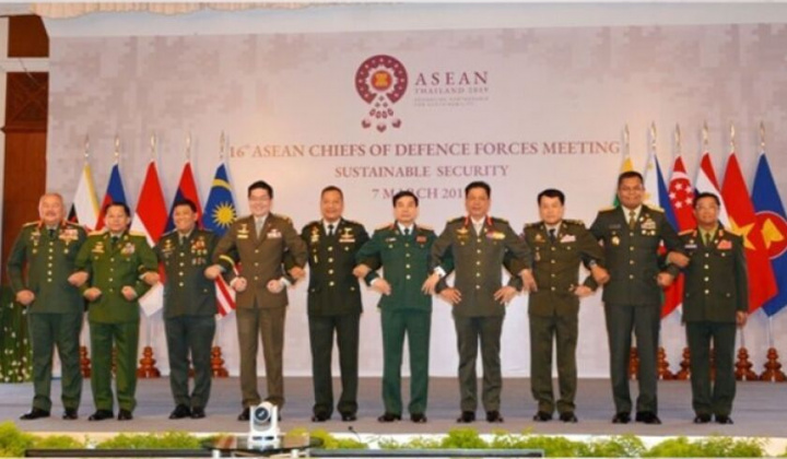 Thách thức là cơ hội để quân đội các nước ASEAN tăng cường sức mạnh gắn kết