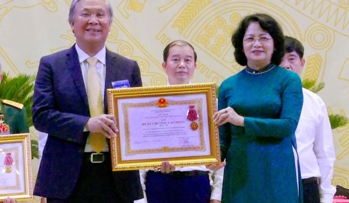 Công ty CP Đầu tư Du lịch Hòa Bình: Sự hình thành và phát triển