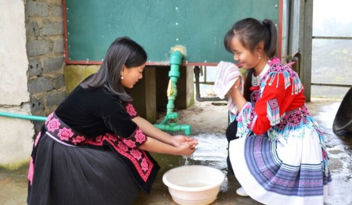 Sáng chế cấp nước nóng từ công nghệ ủ trấu của thầy giáo vùng cao