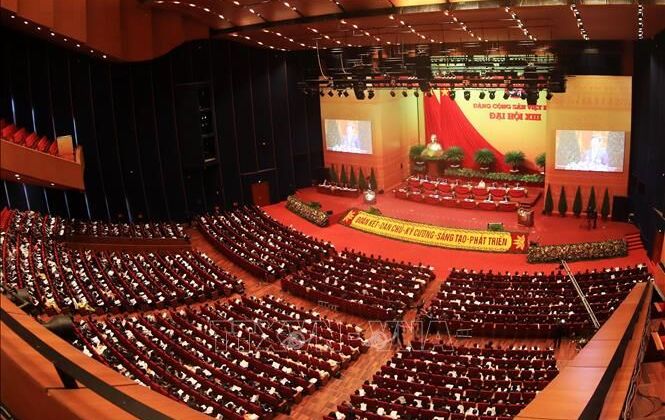 Thông cáo báo chí ngày làm việc thứ hai Đại hội XIII của Đảng