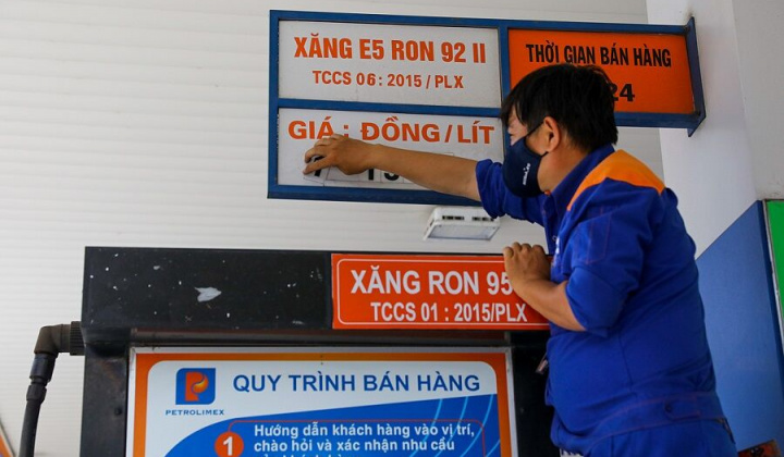 Ngày mai 26/10, giá xăng dầu trong nước có thể tiếp tục tăng mạnh