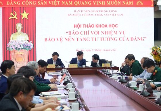 Báo chí với nhiệm vụ bảo vệ nền tảng tư tưởng của Đảng
