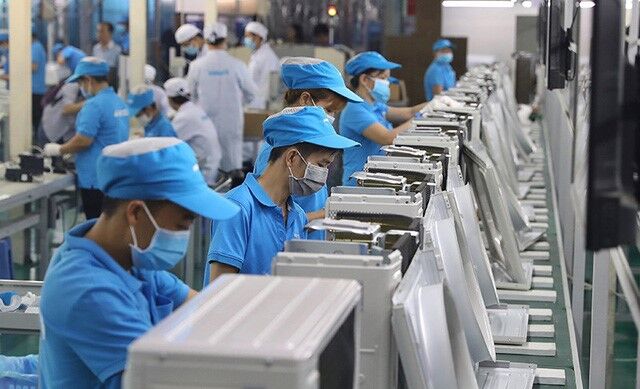 Thủ tướng ban hành Chỉ thị phục hồi sản xuất tại các khu vực sản xuất công nghiệp