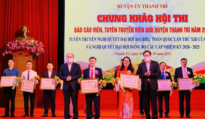 Chung khảo Hội thi Báo cáo viên, Tuyên truyền viên giỏi huyện Thanh Trì (Hà Nội) năm 2021