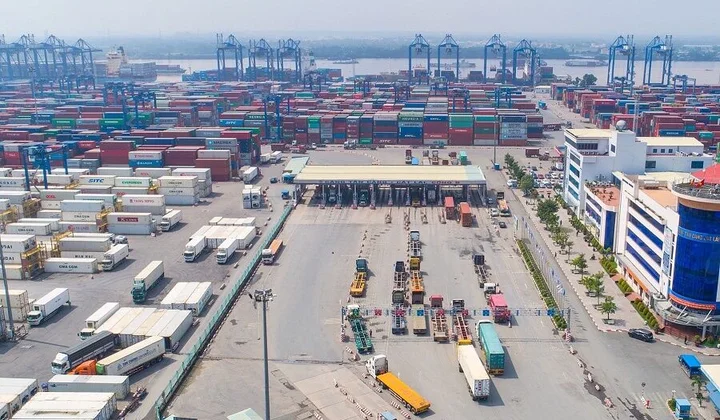 Kiểm tra kê khai, niêm yết giá dịch vụ tại cảng biển