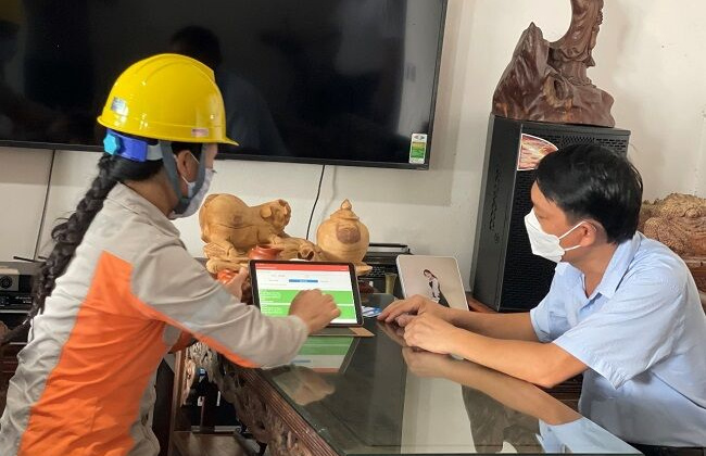 Công ty Điện lực Nam Định đẩy mạnh sử dụng dịch vụ điện trực tuyến