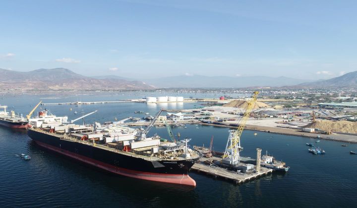 Cảng Cam Ranh sắp giao dịch trên HNX, dự kiến giá chào sàn 28.100 đồng/CP