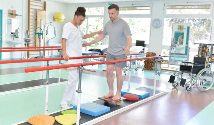 Phục hồi sức khoẻ cho người bệnh sau phẫu thuật