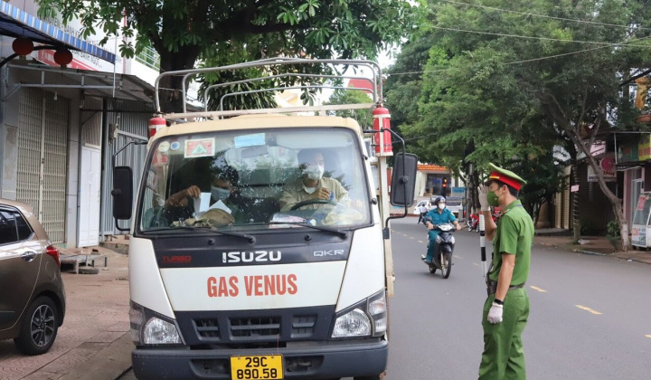 TP Buôn Ma Thuột: Từ 6 giờ ngày 30/11 các dịch vụ; Nhà hàng, quán ăn uống ... được hoạt động  trở lại "có điều kiện"