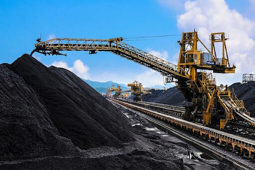 Tập trung vốn đầu tư các dự án mỏ hầm lò mới, nâng cấp các mỏ hiện có