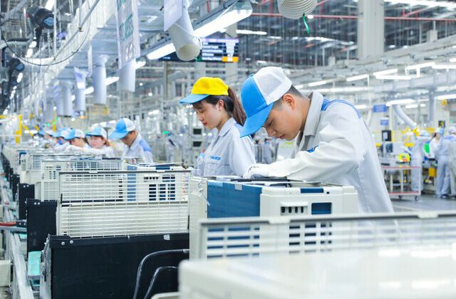 Cần chương trình phục hồi kinh tế quy mô đủ lớn