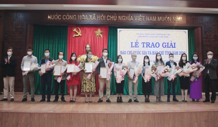 Đắk Lắk: Trao Giải Báo chí Quốc gia và giải Báo chí tỉnh năm 2020