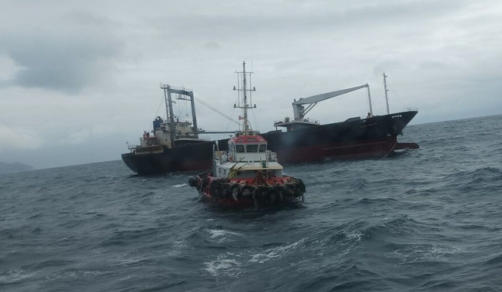 Kịp thời cứu nạn 17 thuyền viên Việt Nam trôi dạt trên vùng biển Nha Trang