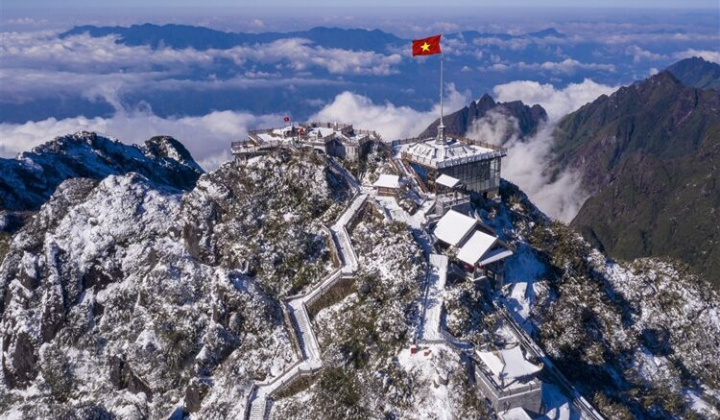 Đông về, Fansipan đẹp và đáng trải nghiệm hơn bao giờ hết