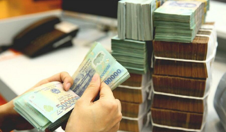 Lãi suất gửi tiết kiệm tại các ngân hàng ồ ạt tăng