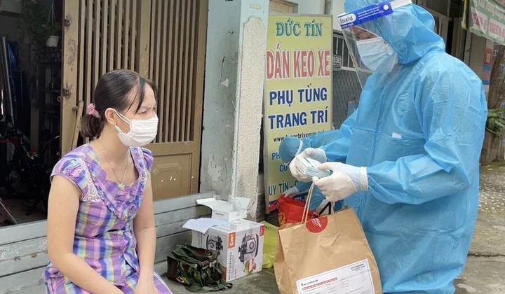 Hà Nội cấp phát khẩn 200.000 viên Molnupiravir điều trị bệnh nhân Covid-19 thể nhẹ