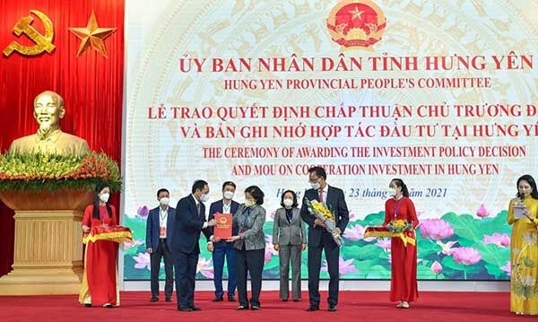 Tỉnh Hưng Yên trao quyết định đầu tư cho dự án “ Siêu nhà máy sữa” 4.600 tỷ của Vinamilk và Vilico