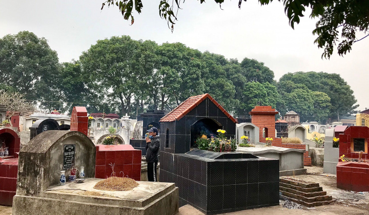 Tảo mộ ngày Tết – Phong tục tốt đẹp của người Việt