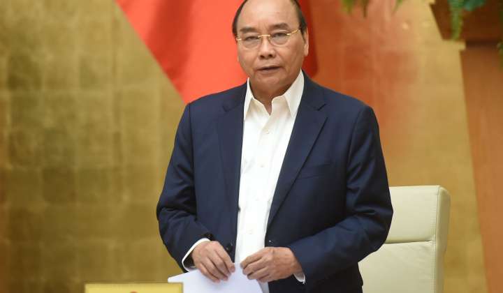 Thủ tướng yêu cầu nghiên cứu 'hộ chiếu vaccine', mở lại đường bay quốc tế