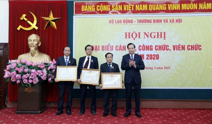 Phát huy truyền thống Ngành Lao động – Thương binh và Xã hội theo phương châm: Đoàn kết – Kỷ cương – Đổi mới – Phát triển