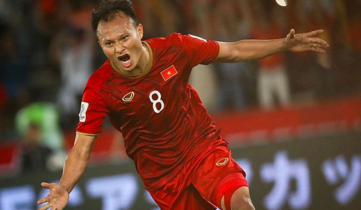 Tuổi thơ và sự nghiệp cầu thủ Nguyễn Trọng Hoàng