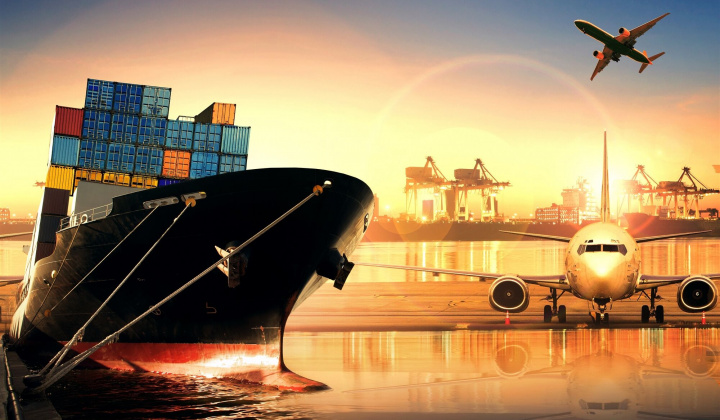 Xuất nhập khẩu của Việt Nam phục hồi mạnh mẽ, xuất siêu 2 tỷ USD