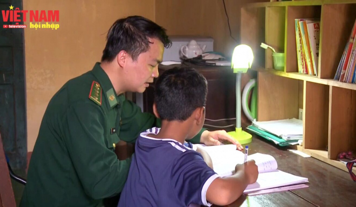 Mô hình Con nuôi đồn biên phòng trên dãy Trường Sơn