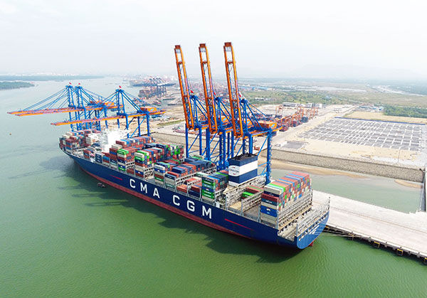 Quảng Ngãi: Cung ứng thêm 2 cẩu bờ công suất lớn cho cảng Cái Mép - Thị Vải