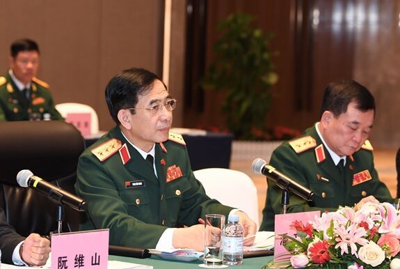 Giao lưu hữu nghị quốc phòng biên giới Việt-Trung lần thứ 6