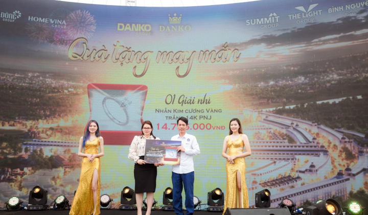 Sôi động lễ giới thiệu shophouse giao lộ vàng tại Danko City