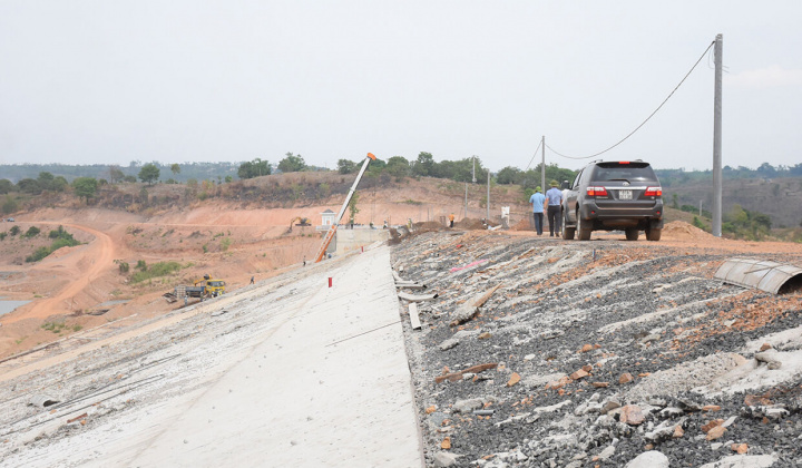 Gia Lai: Đoàn công tác Quốc hội khảo sát hệ thống thủy lợi hồ chứa nước Plei Thơ Ga