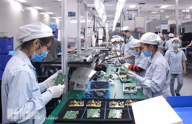 Hà Nam: Tạo thuận lợi cho các dự án đi vào hoạt động trong năm 2021