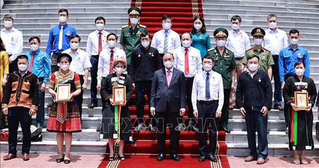 Chủ tịch nước tiếp đại biểu các dân tộc thiểu số tỉnh Bắc Giang