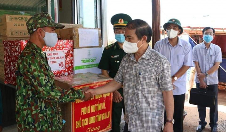 Chủ tịch UBND tỉnh Gia Lai kiểm tra công tác phòng, chống dịch Covid-19 khu vực biên giới
