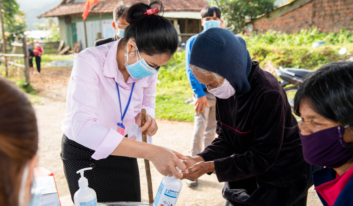 Đăk Glei (Kon Tum): Cử tri 6 xã biên giới, vùng sâu, vùng xa đi bầu cử sớm